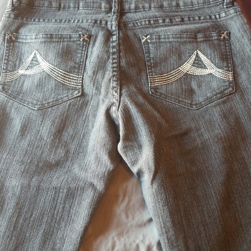Jeans - Picture 3 of 4